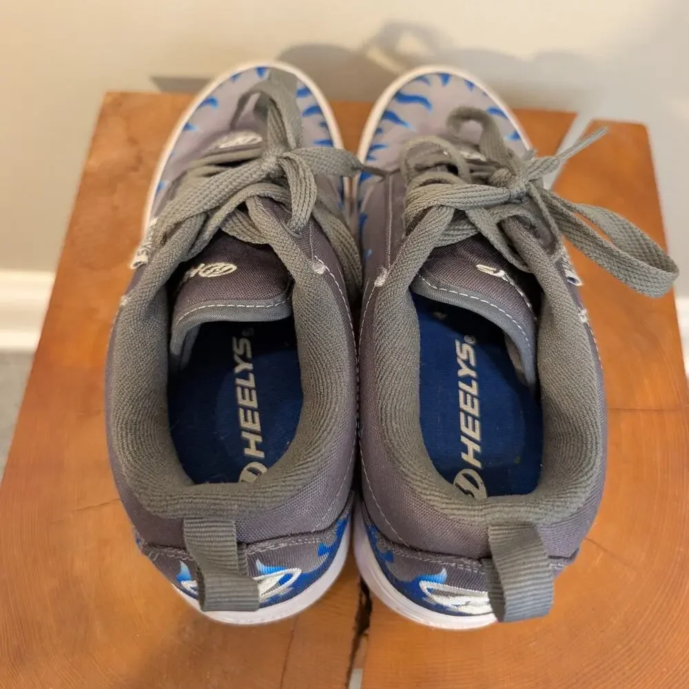 Heelys Pro 20 Prints Skate Shoes Gray/Blue Flames - Size 4Y